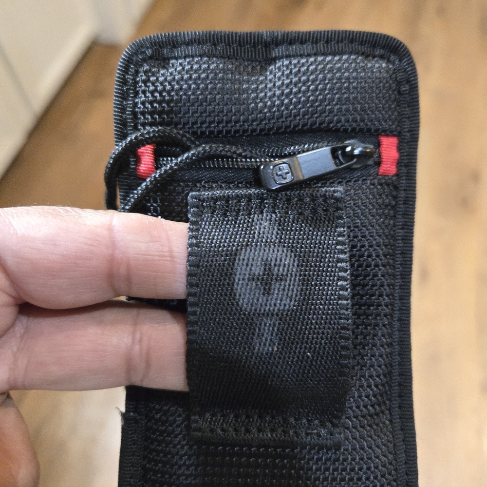 Case - Picture 7 of 9